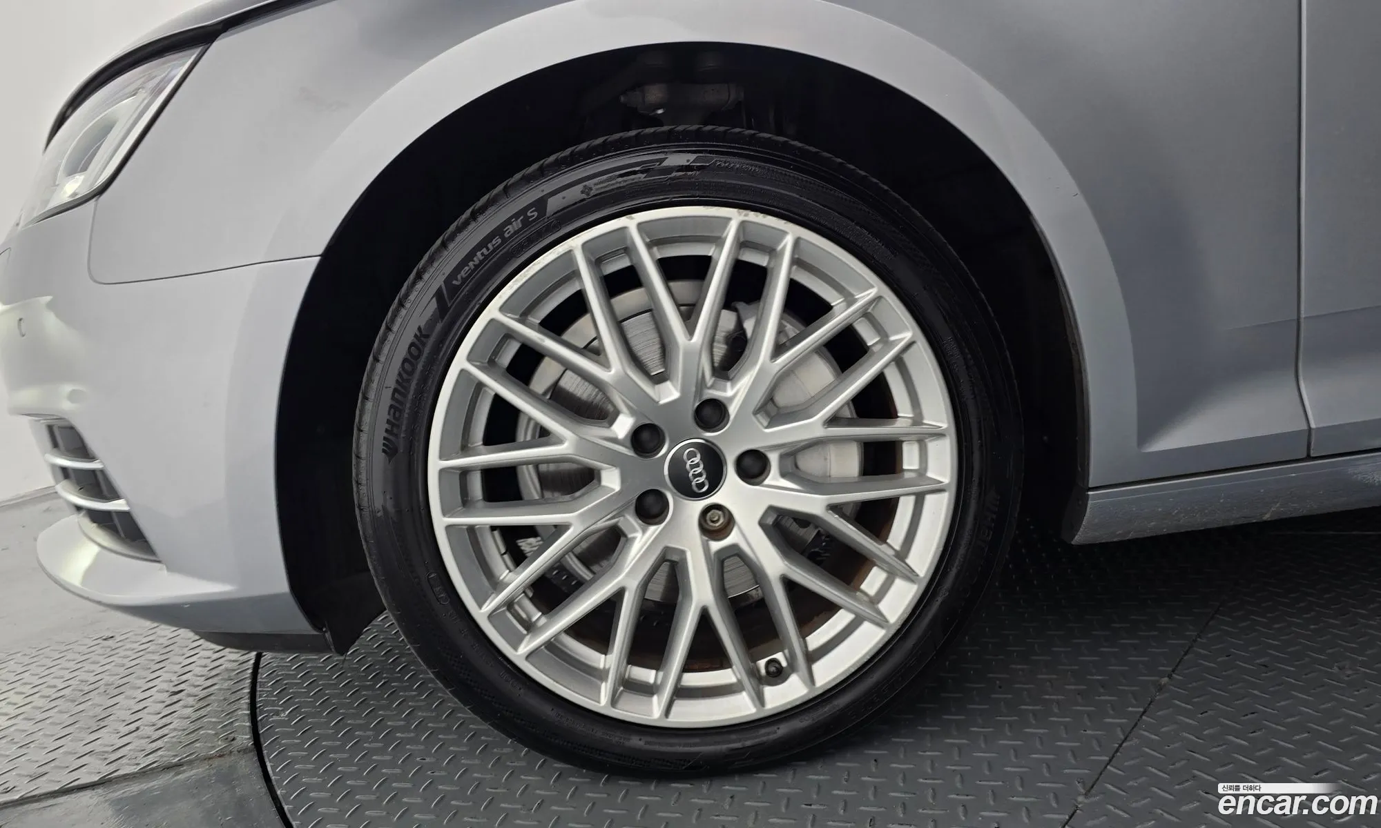 Audi A4 2018 WAUZZZF44JA170589 — 21