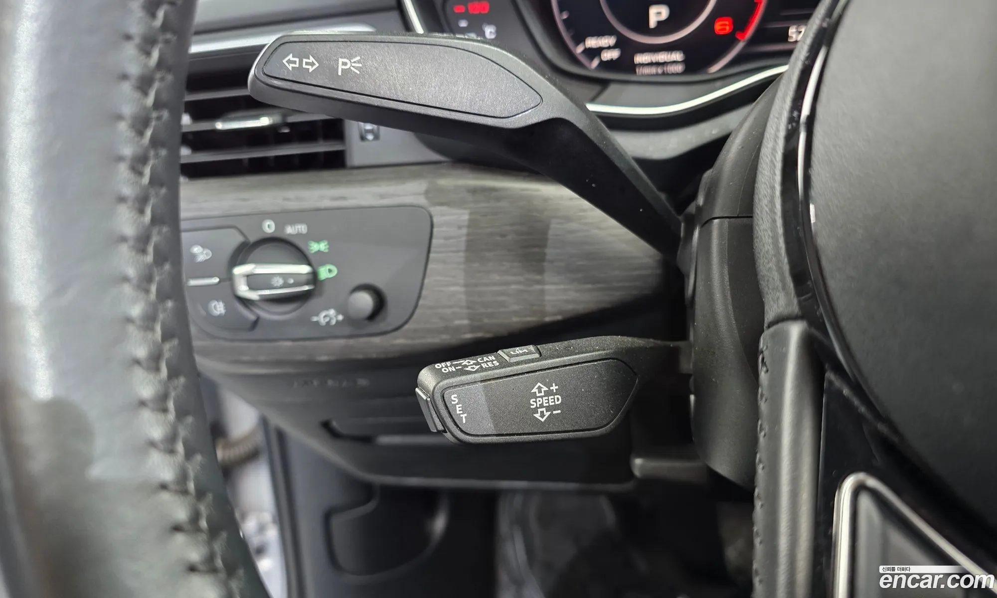 Audi A4 2018 WAUZZZF44JA170589 — 28