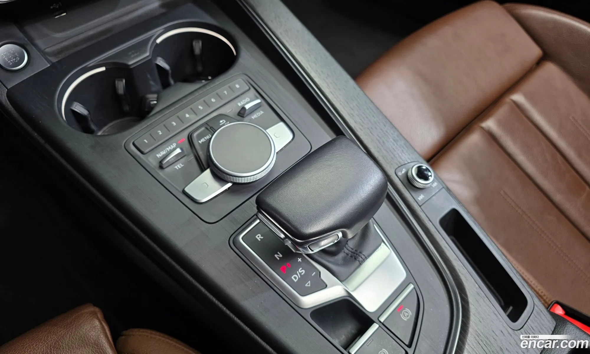 Audi A4 2018 WAUZZZF44JA170589 — 26