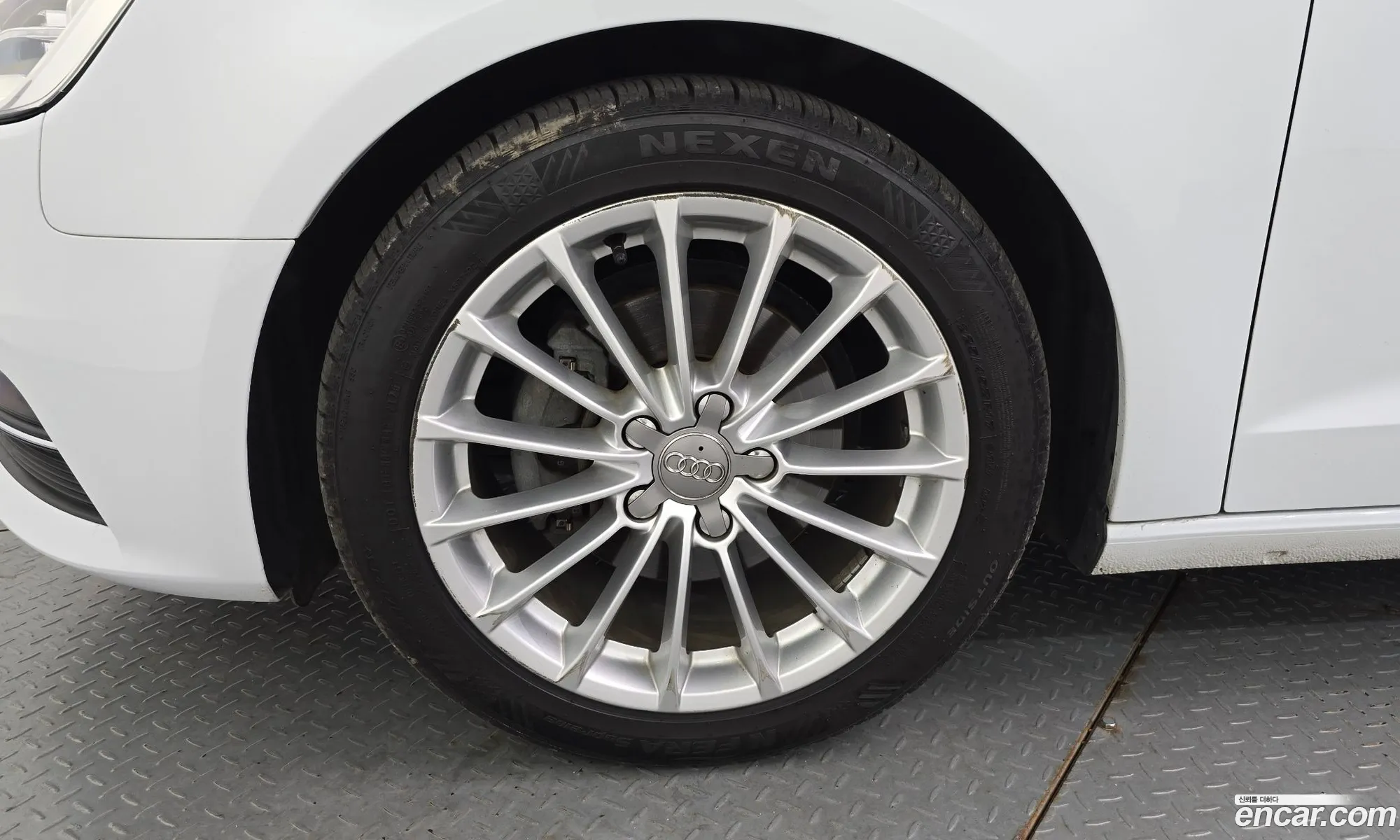 Audi A3 2015 WAUZZZ8V2GA011617 — 9