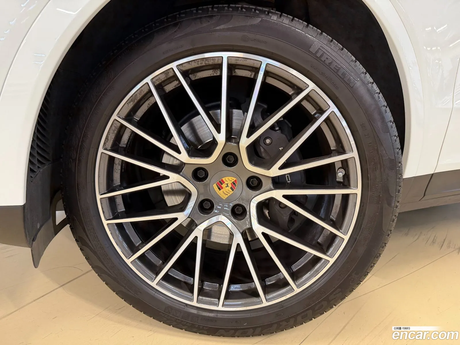 Porsche Cayenne 2023 — 16