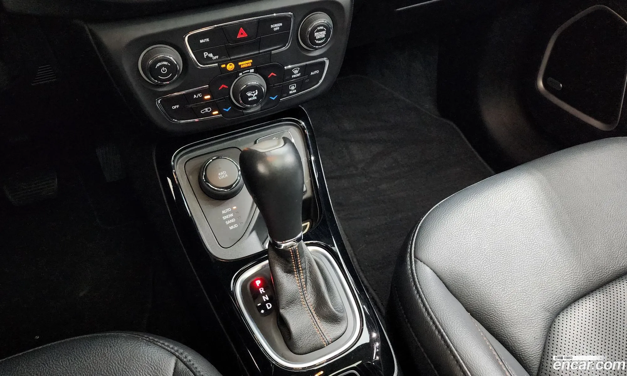 Jeep Compass 2019 3C4NJDCB1KT598371 — 11