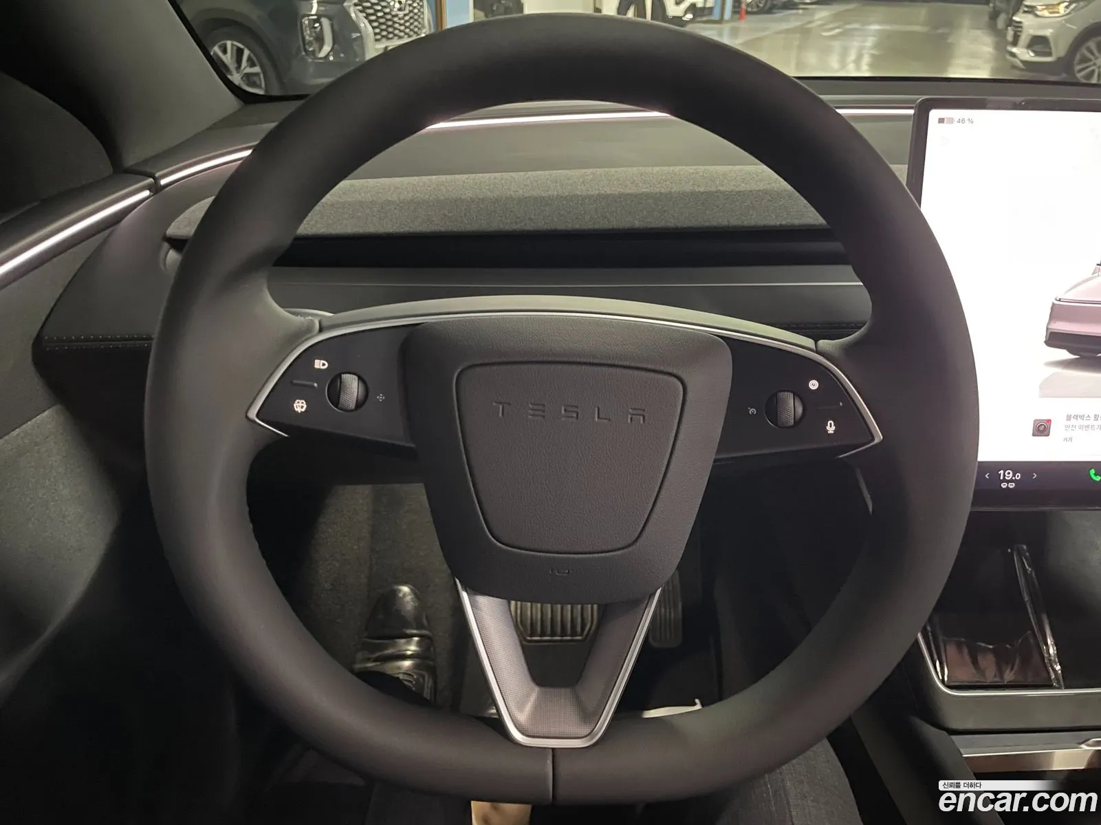 Tesla Model Y 2026 — 7