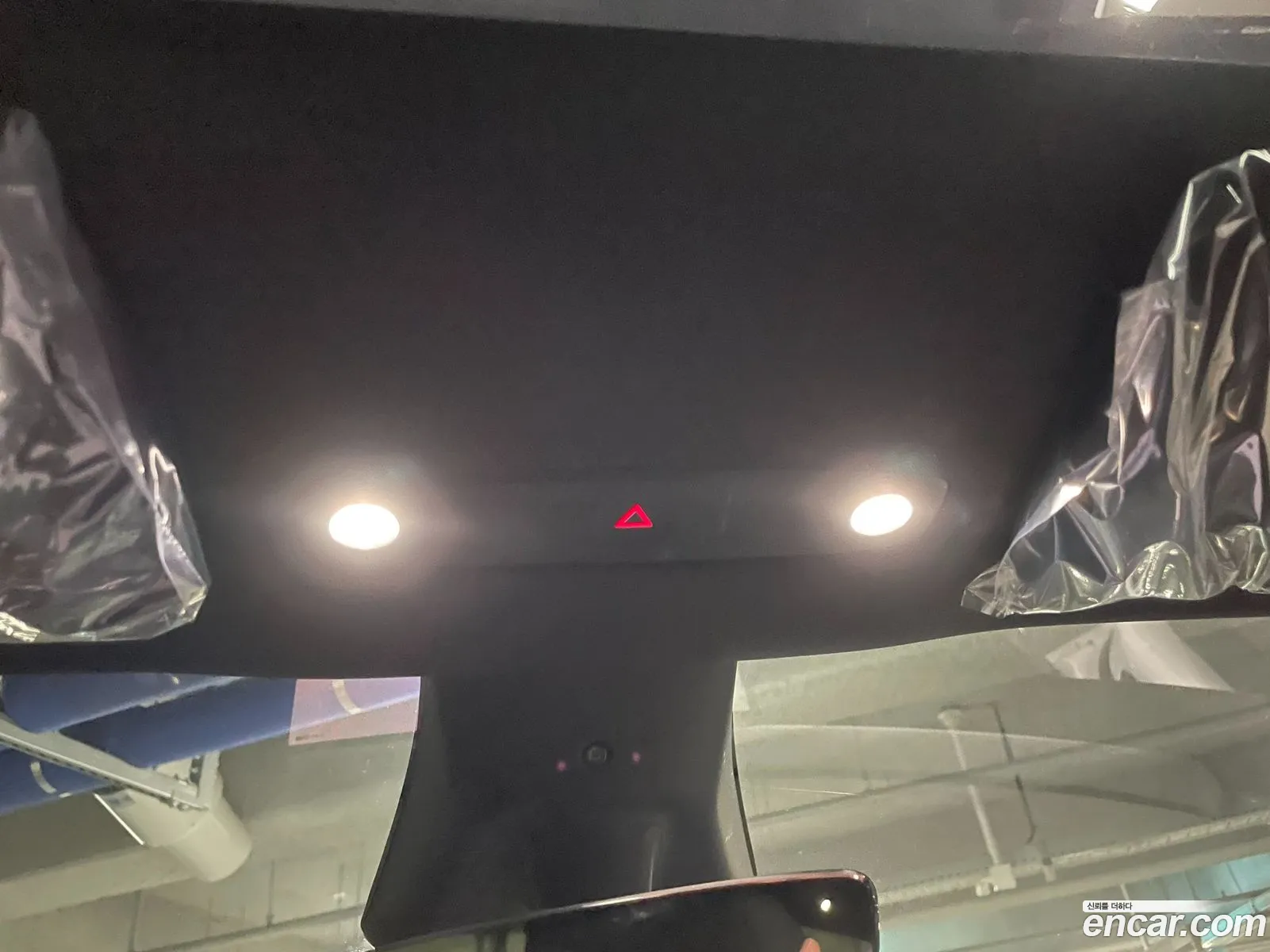 Tesla Model Y 2026 — 4