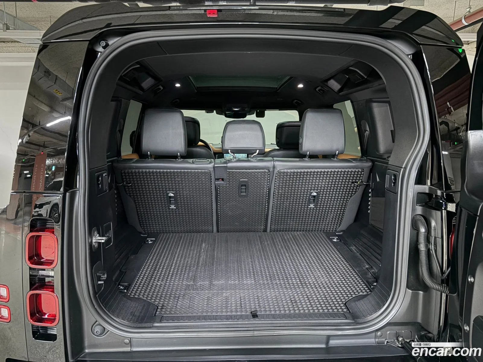 Land Rover Defender 2024 — 7