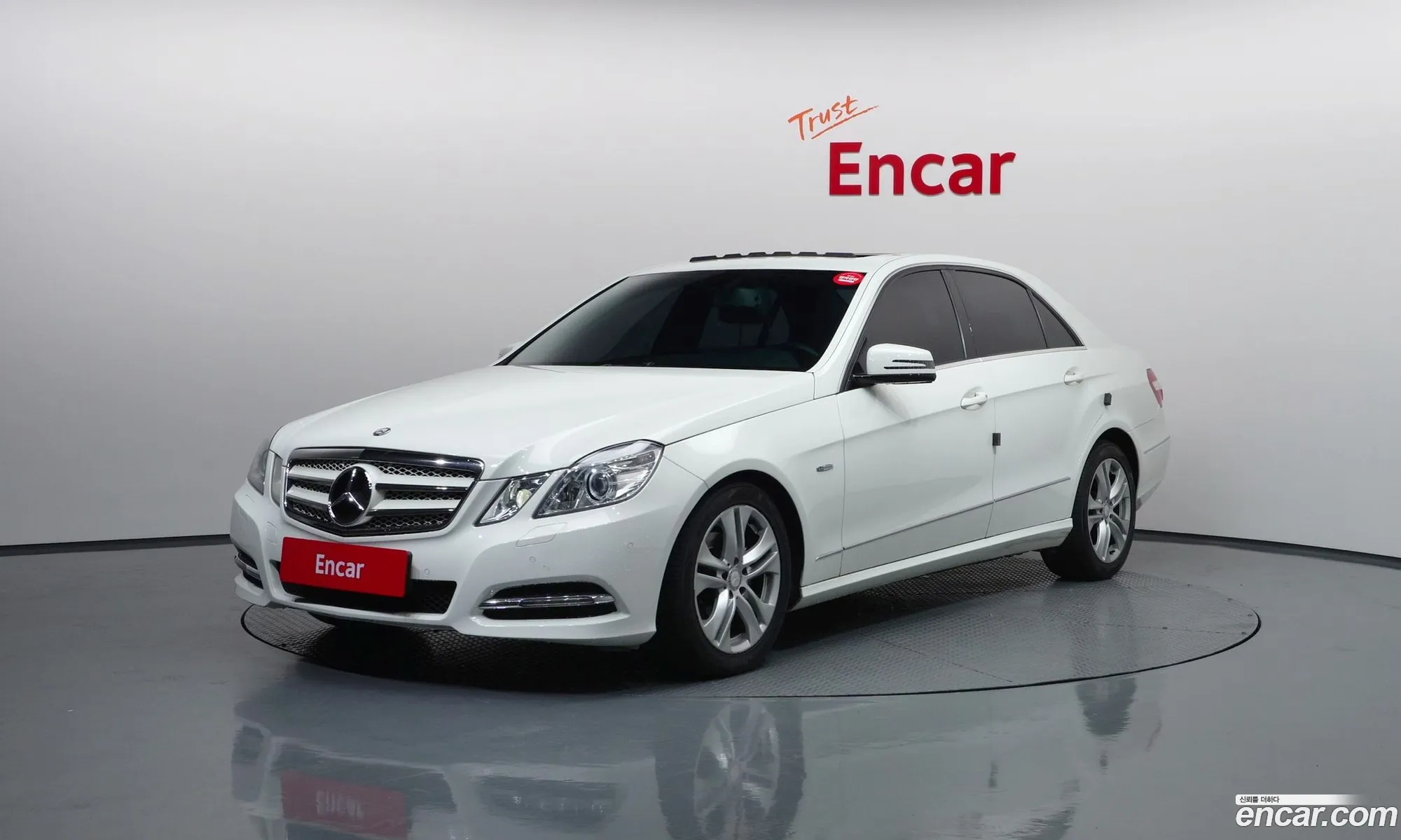 Mercedes-Benz E-Class W212 2011 WDDHF4JB1BA431460 — 19