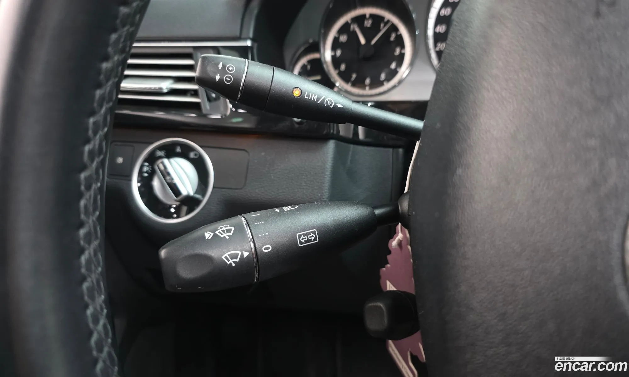 Mercedes-Benz E-Class W212 2011 WDDHF4JB1BA431460 — 8