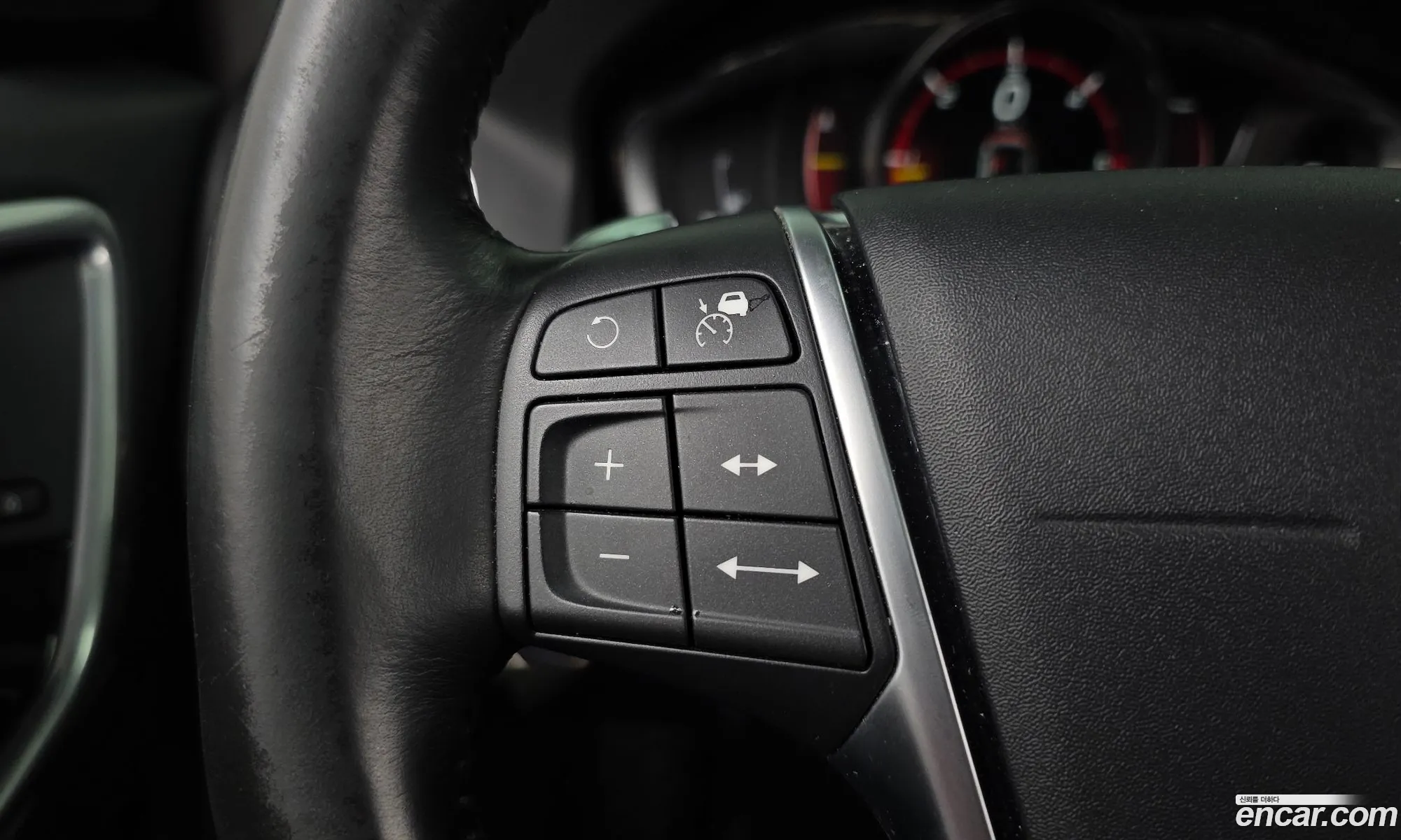 Volvo XC60 2016 YV1DZA8BDH2070667 — 11