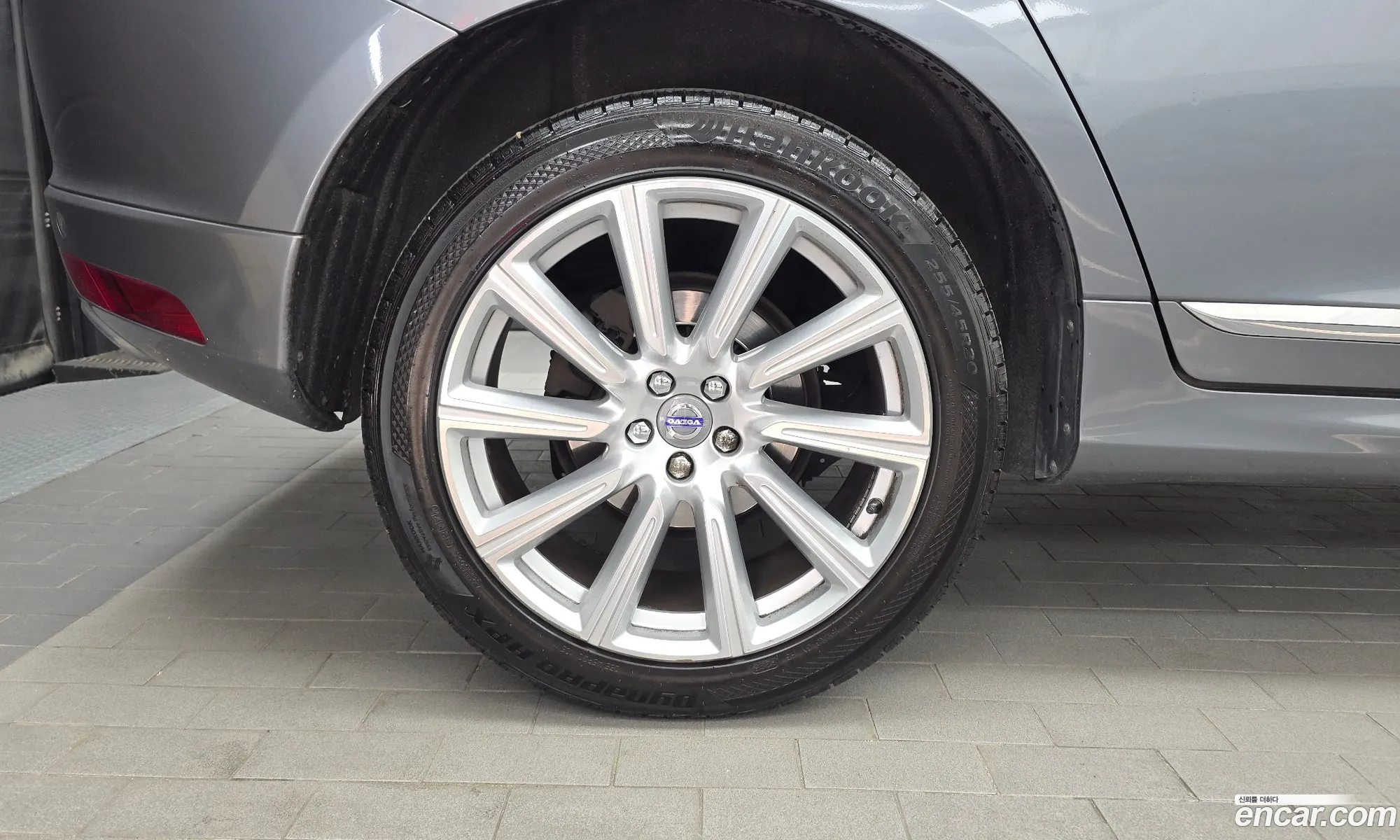Volvo XC60 2016 YV1DZA8BDH2070667 — 6