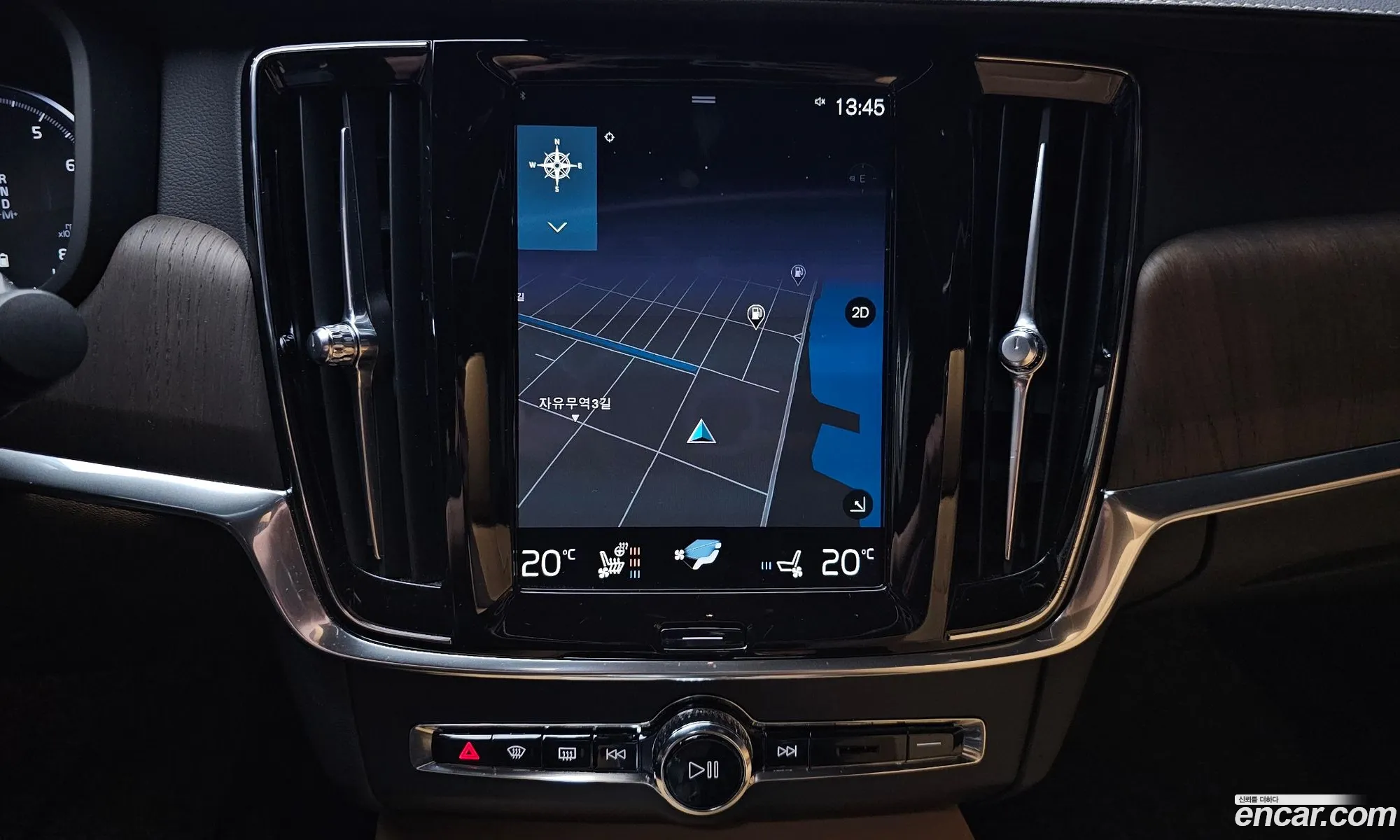 Volvo S90 2021 — 25