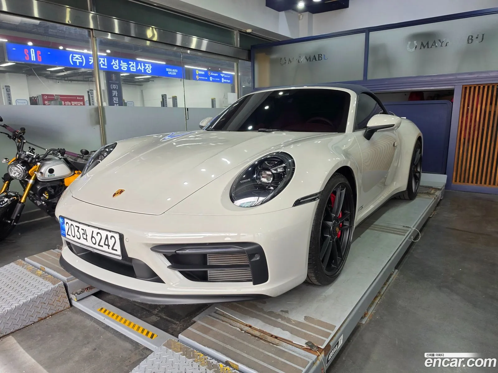Porsche 911 2023 — 4