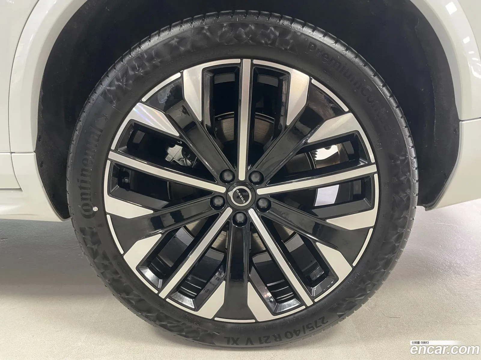 Volvo XC90 2025 — 13