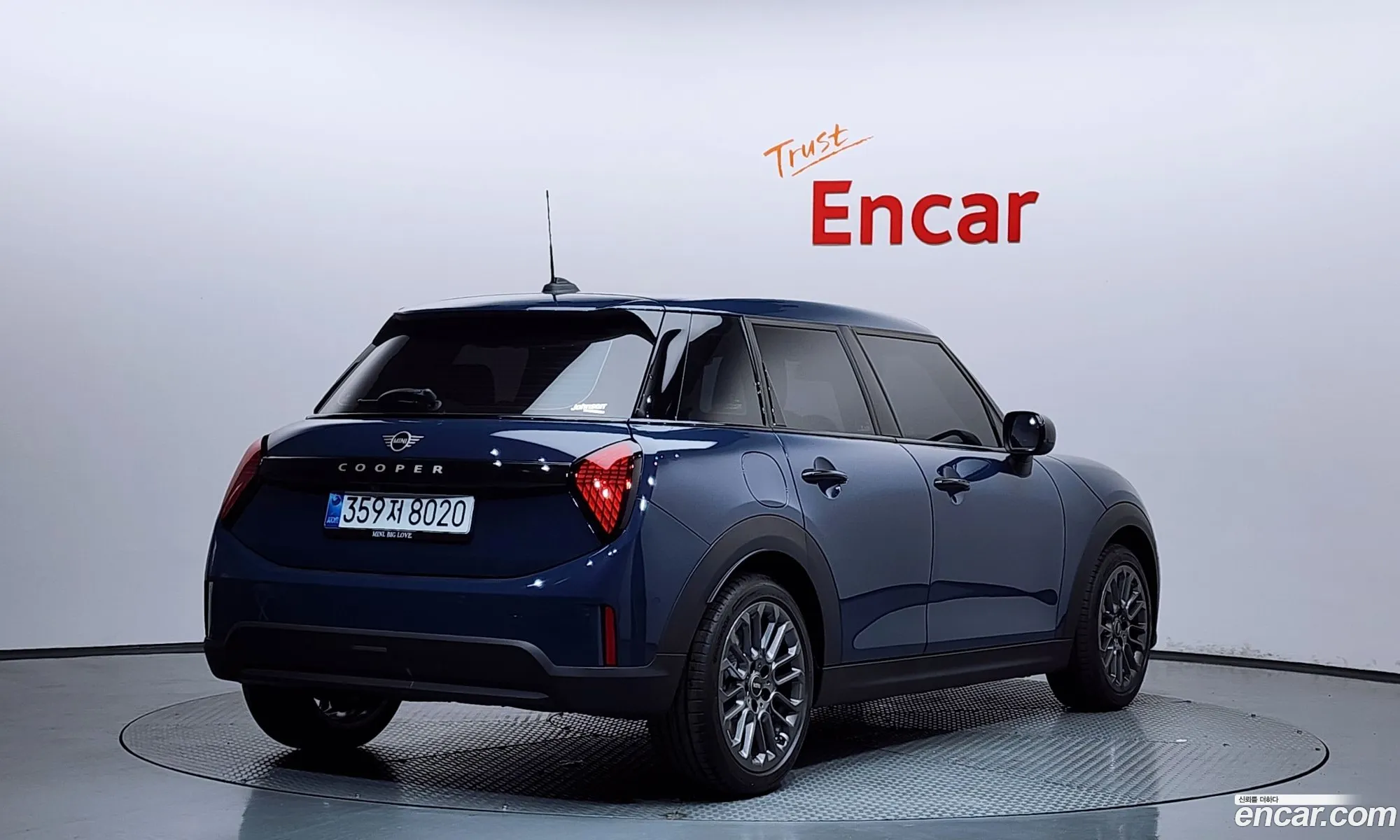 Mini Cooper C 2025 WMW61GD0 — 16
