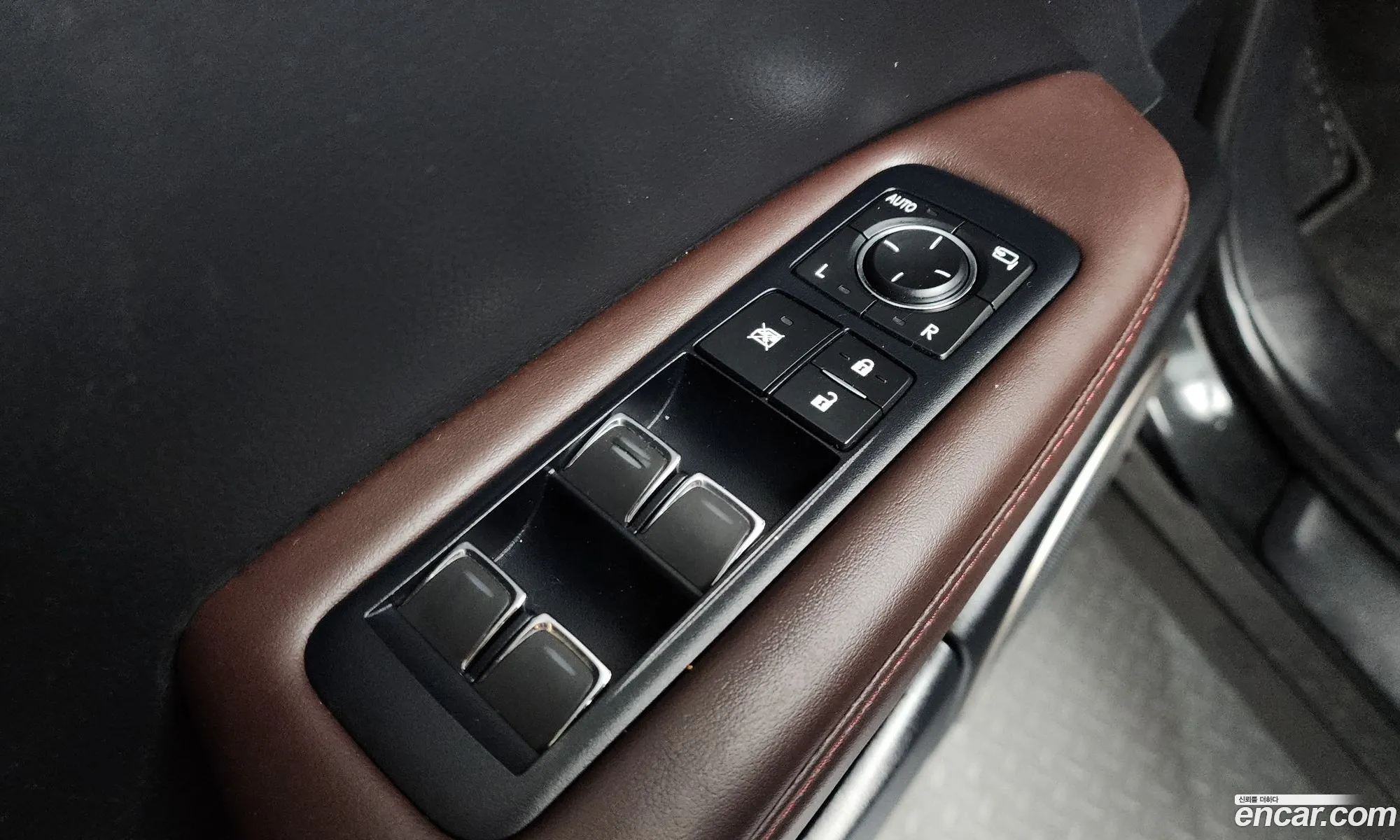 Lexus RX450h 2019 — 5