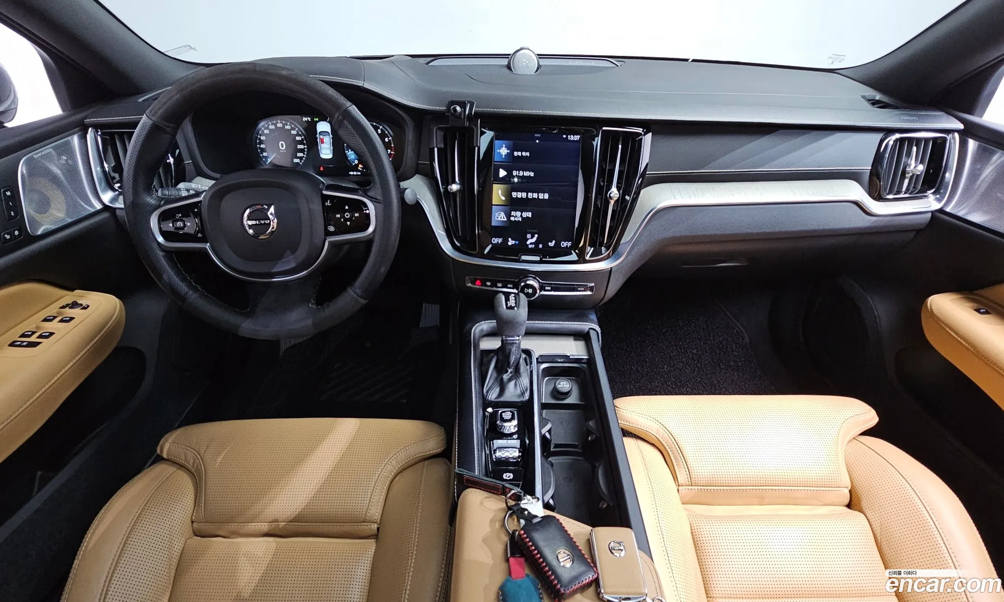 Volvo S60 2019 7JRZS102DLG033626 — 14