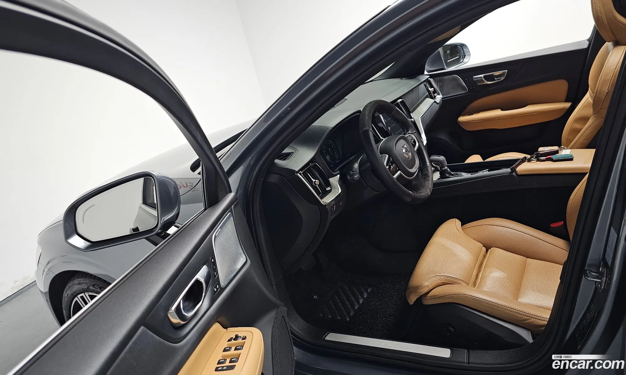 Volvo S60 2019 7JRZS102DLG033626 — 9