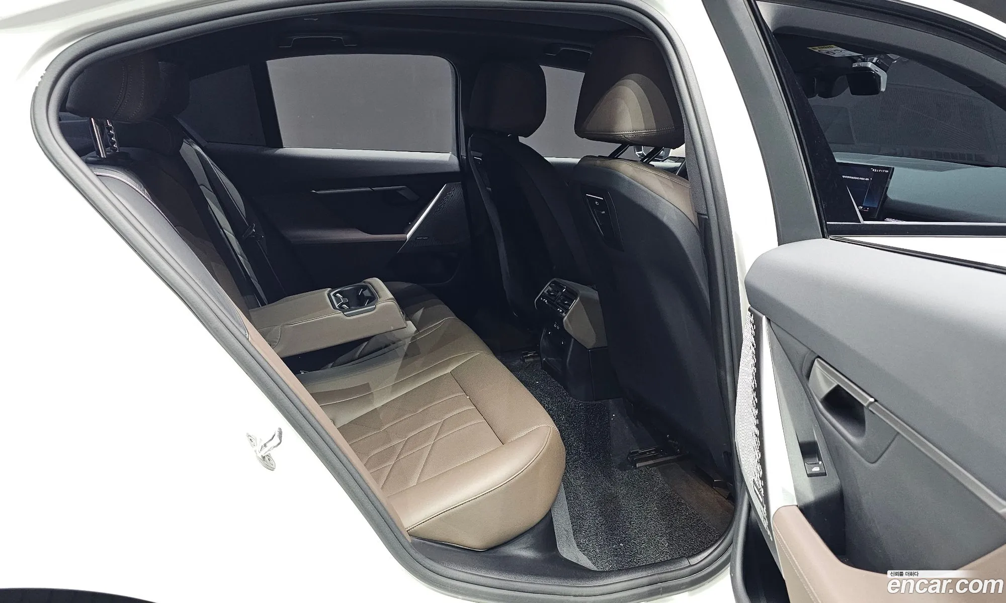 BMW 5 Series 2024 — 6
