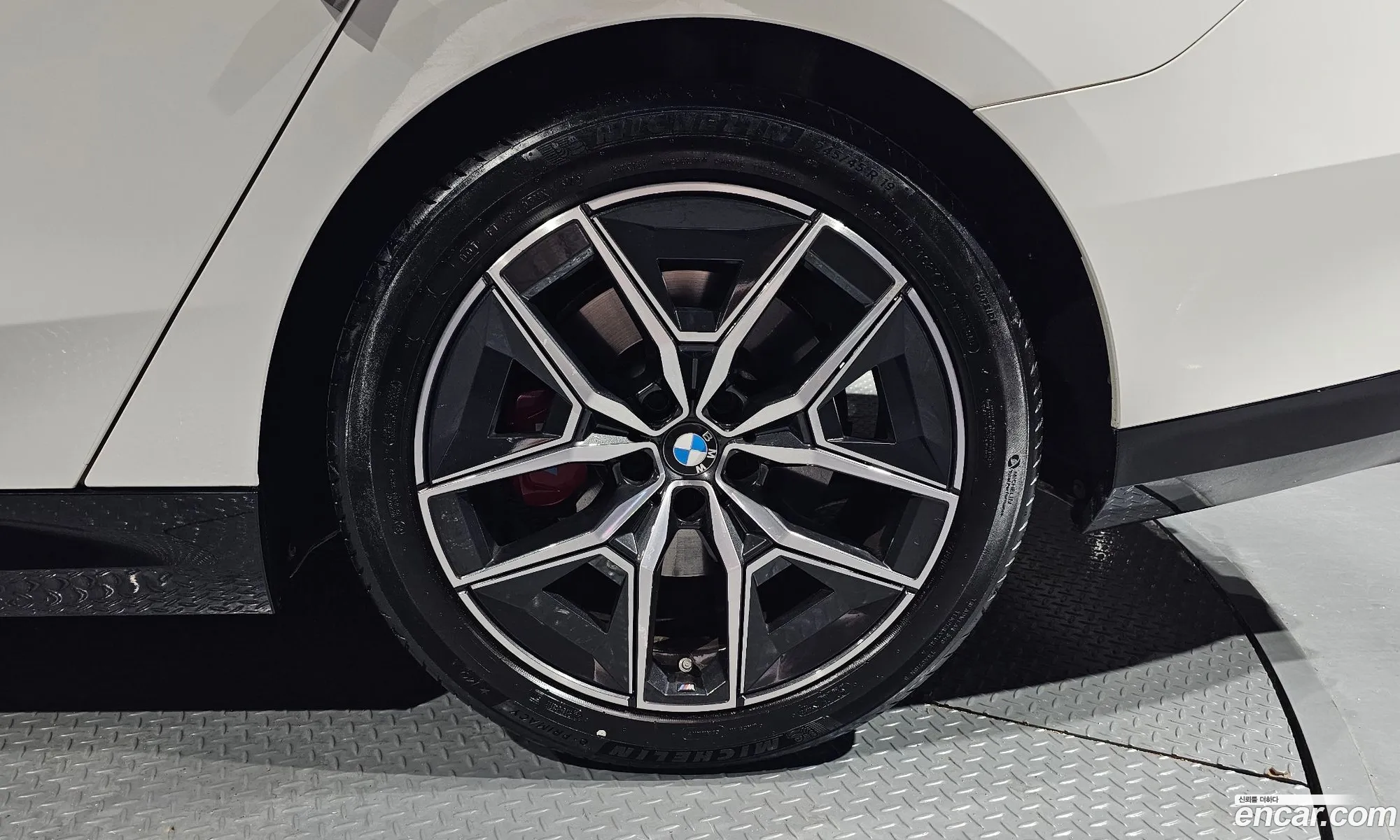 BMW 5 Series 2024 — 11
