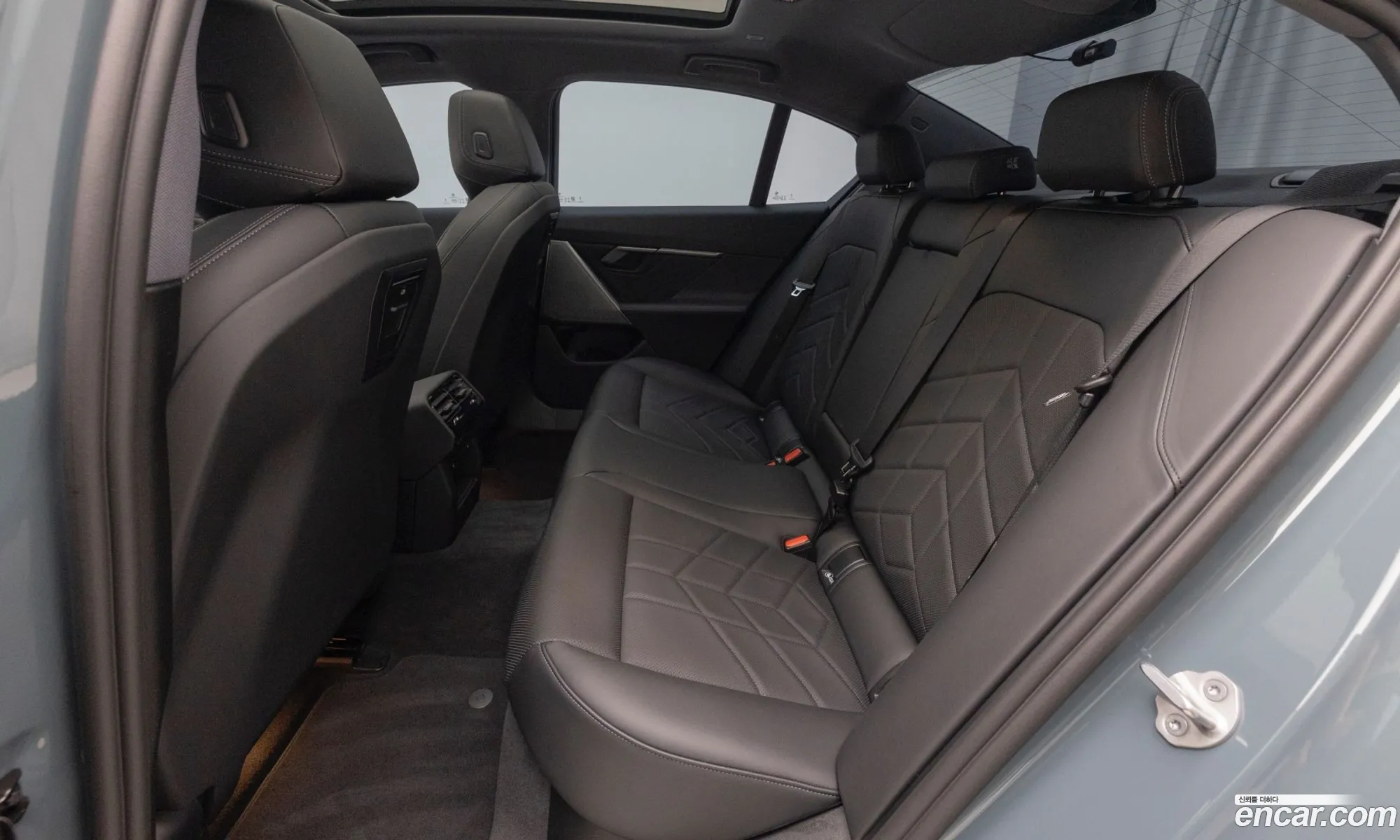 BMW 5 Series 2025 — 3