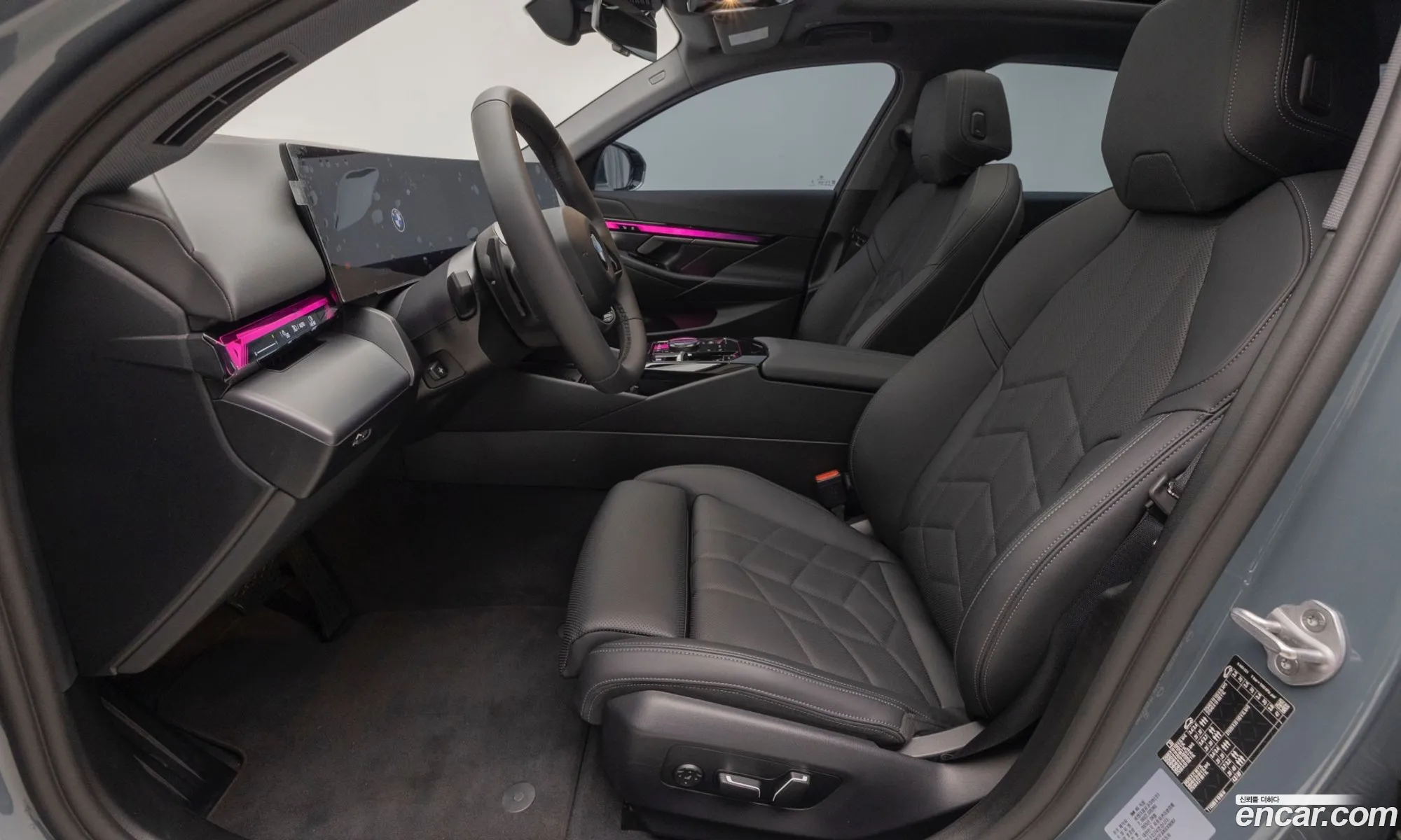 BMW 5 Series 2025 — 5