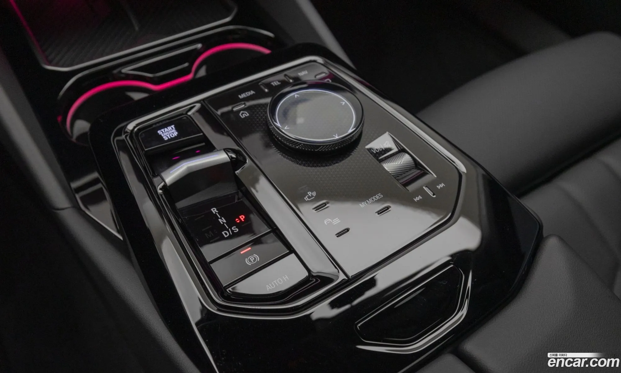 BMW 5 Series 2025 — 11
