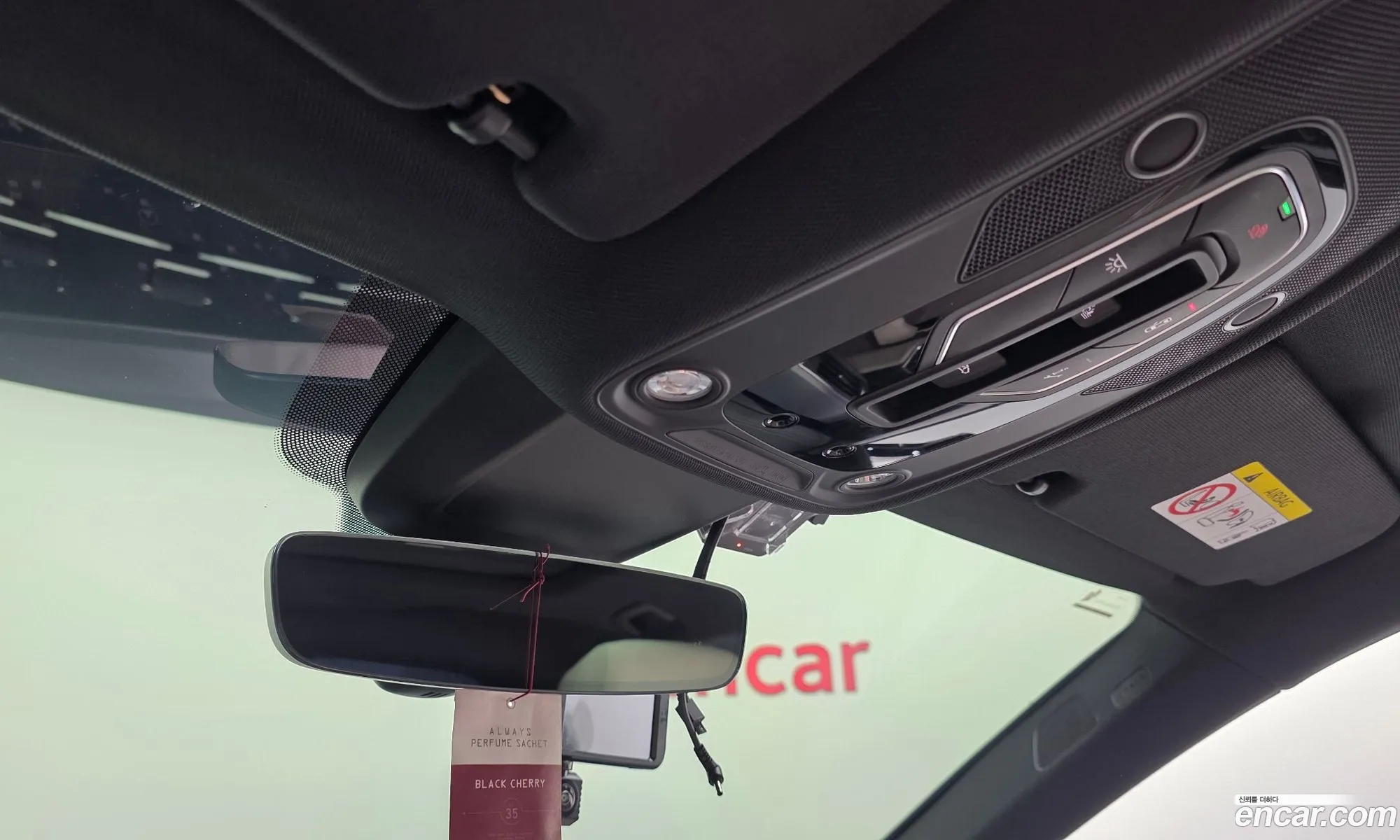 Audi e-tron 2021 WAUZZZGE3NB001879 — 3