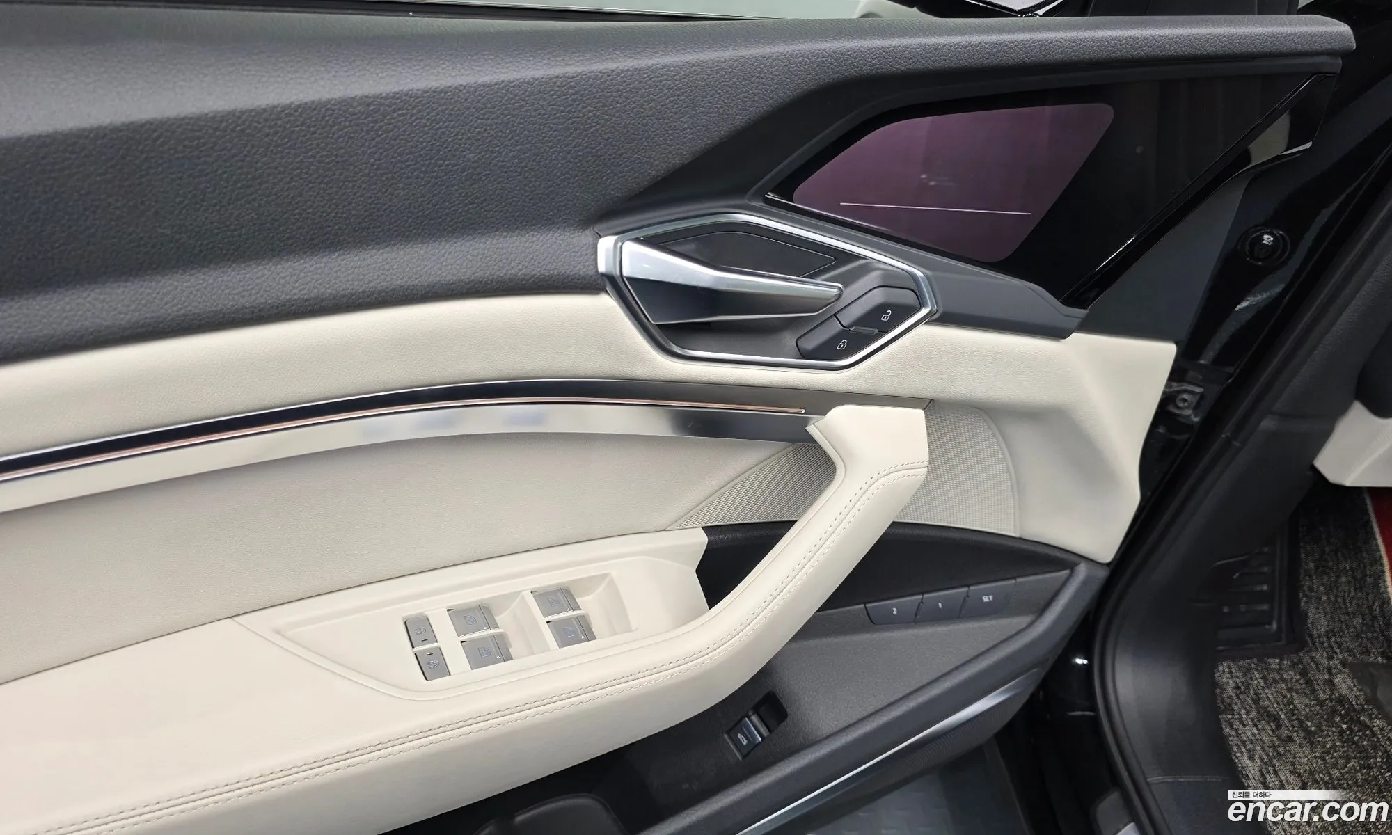Audi e-tron 2021 WAUZZZGE3NB001879 — 9