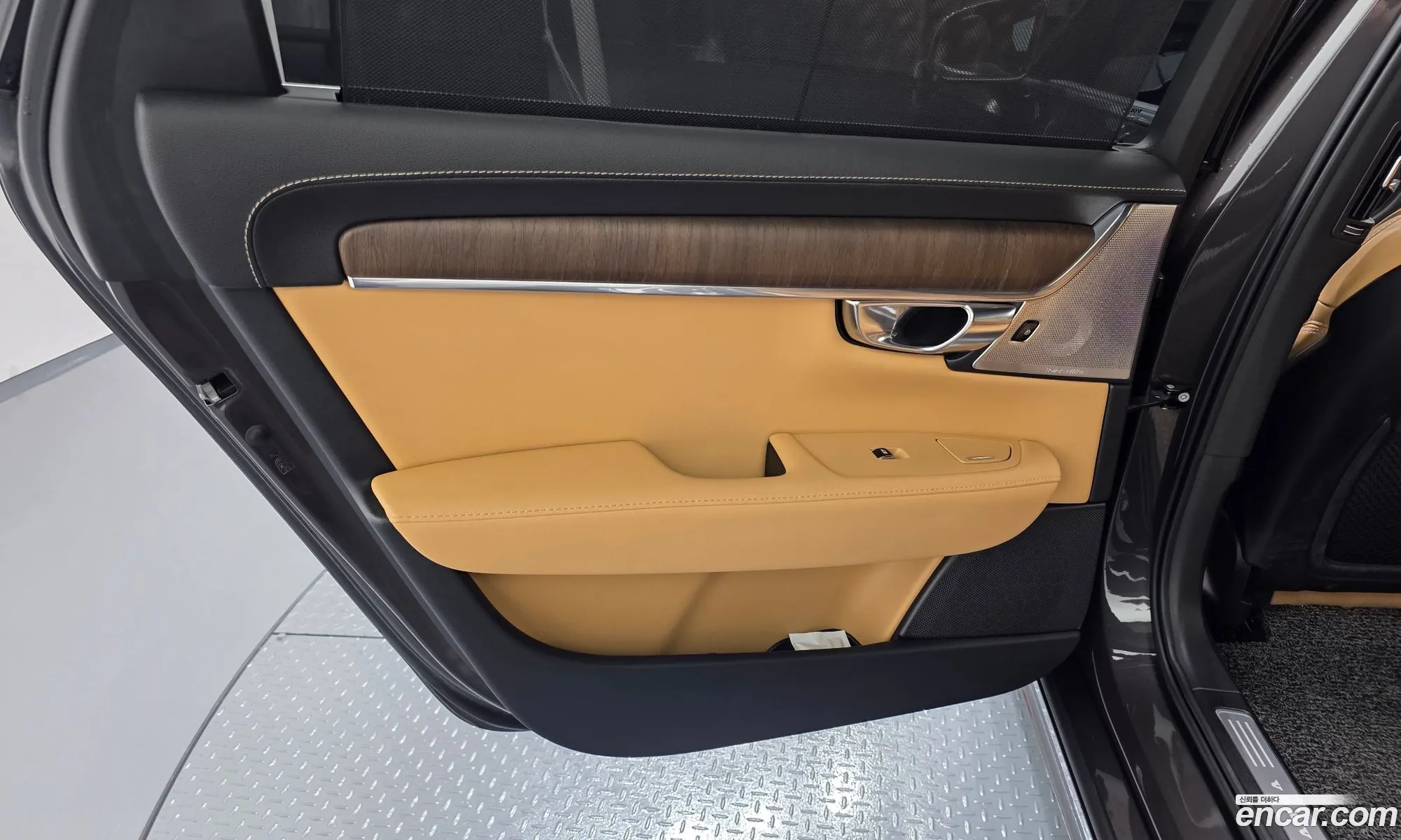 Volvo S90 2022 LVYPTL12DNP265554 — 28