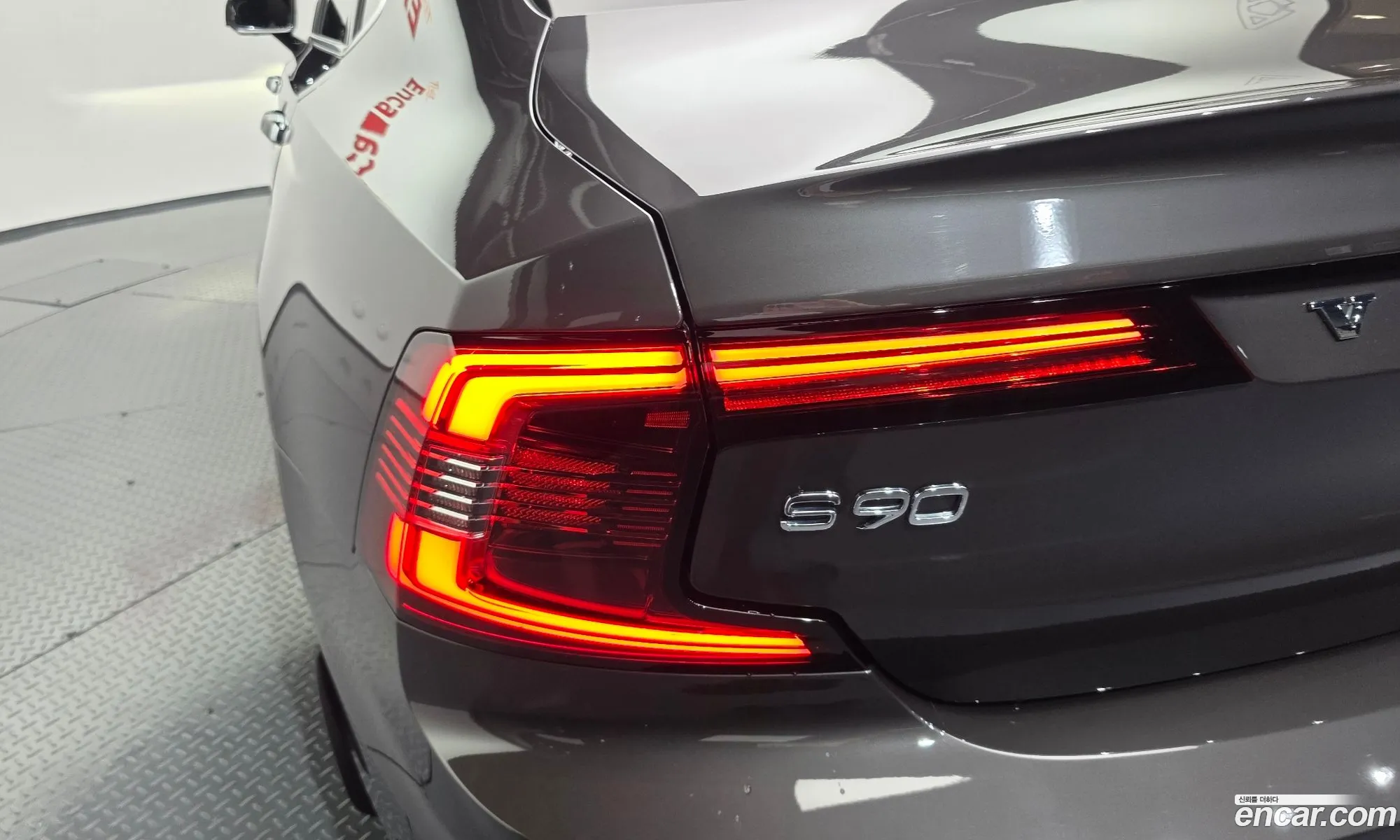 Volvo S90 2022 LVYPTL12DNP265554 — 12