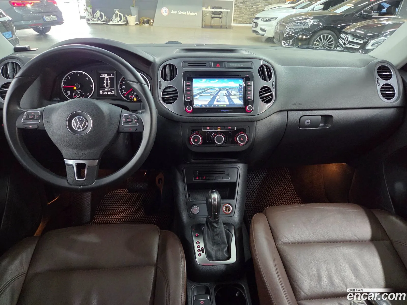 Volkswagen Tiguan 2013 — 17
