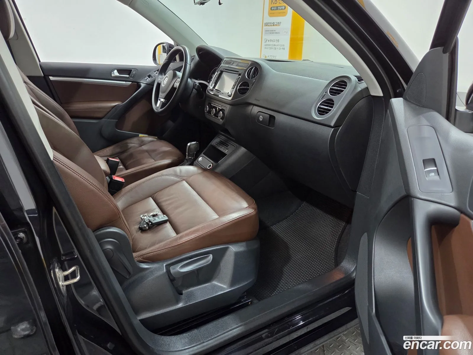 Volkswagen Tiguan 2013 — 8