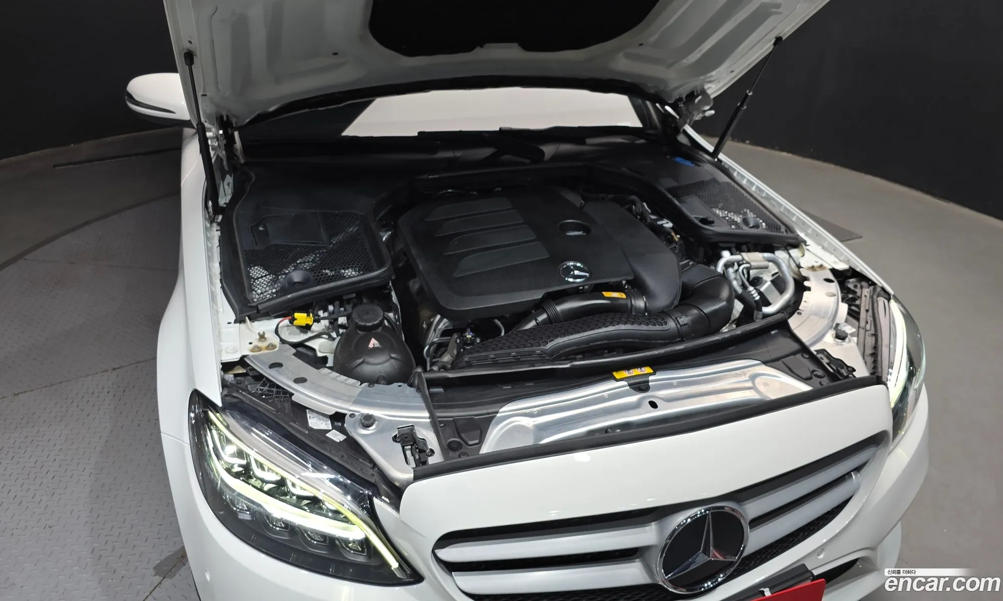 Mercedes-Benz C-Class W205 2019 — 12