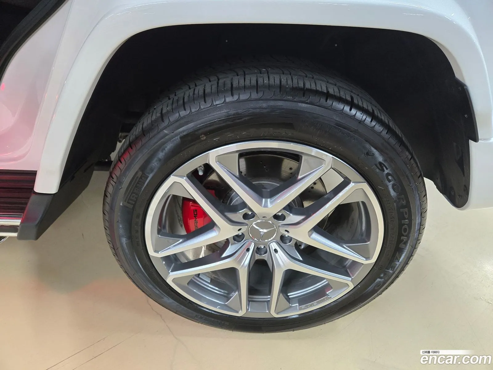 Mercedes-Benz G-Class W463b 2022 — 10