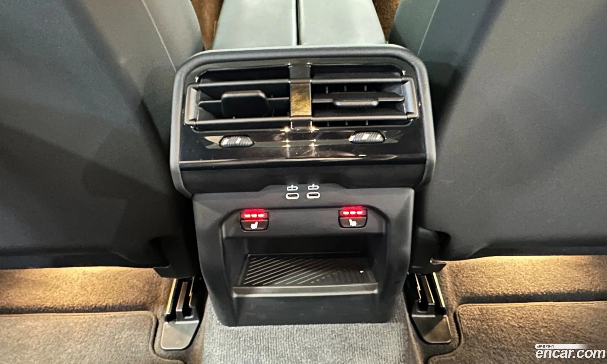 BMW 5 Series 2025 — 17
