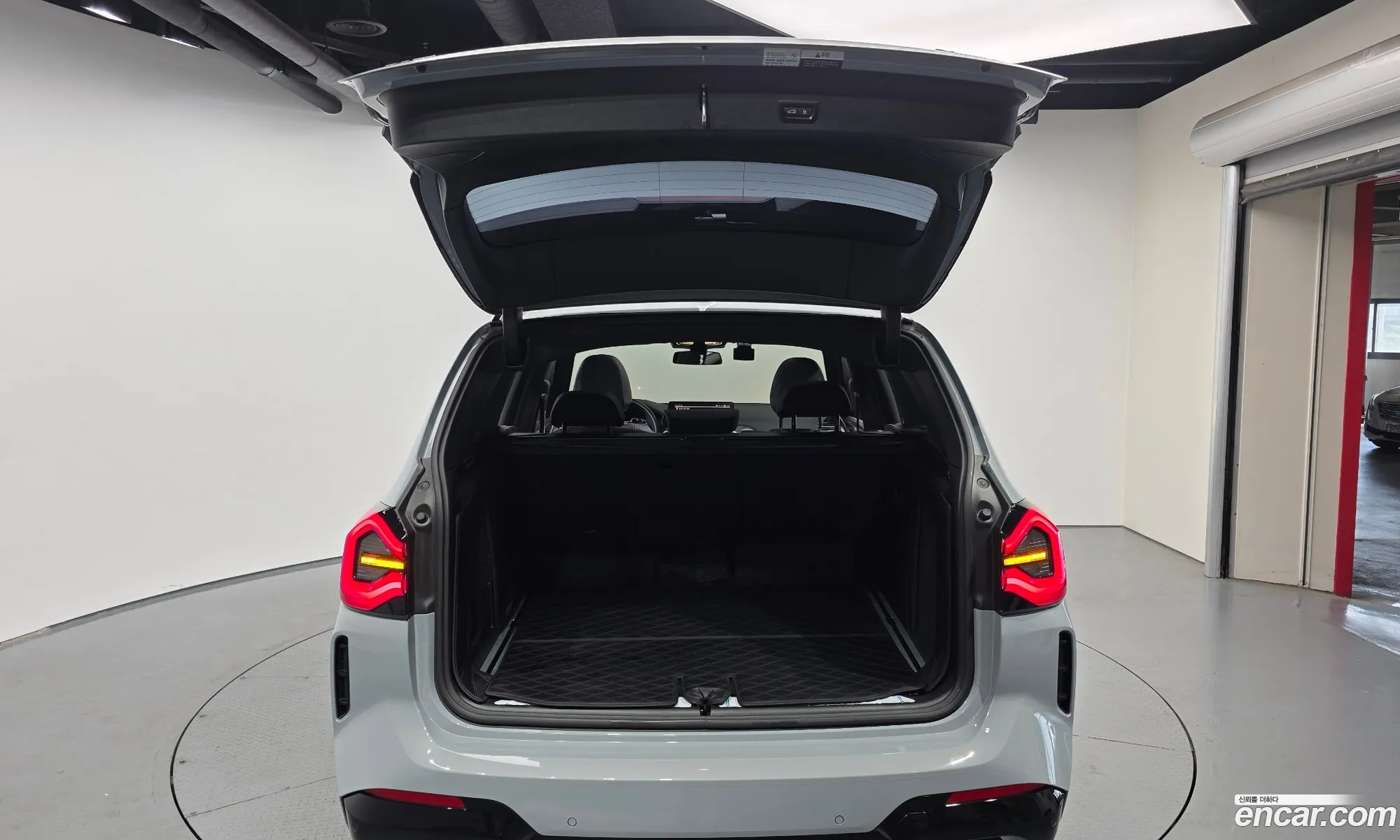 BMW X3 2024 WBA31DP02R9U99137 — 30