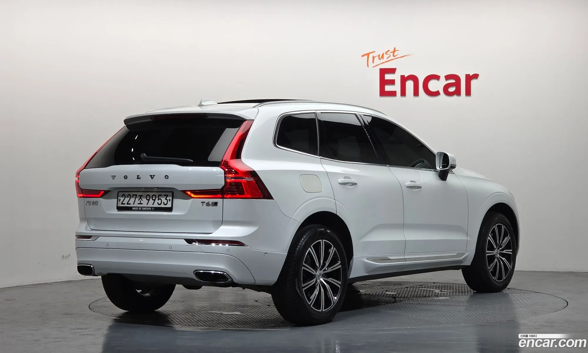Volvo XC60 2019 YV1UZA22CK1390758 — 14