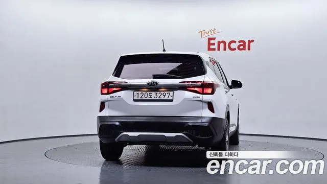 Kia Seltos 2021 — 3