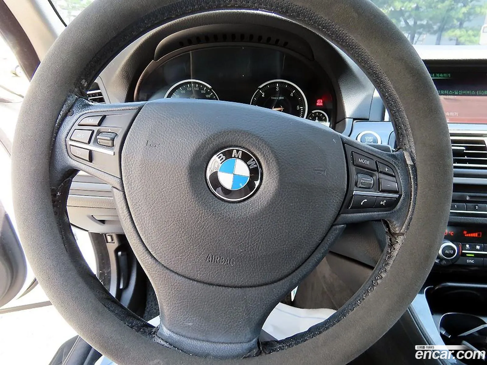 BMW 5 Series 2014 — 11