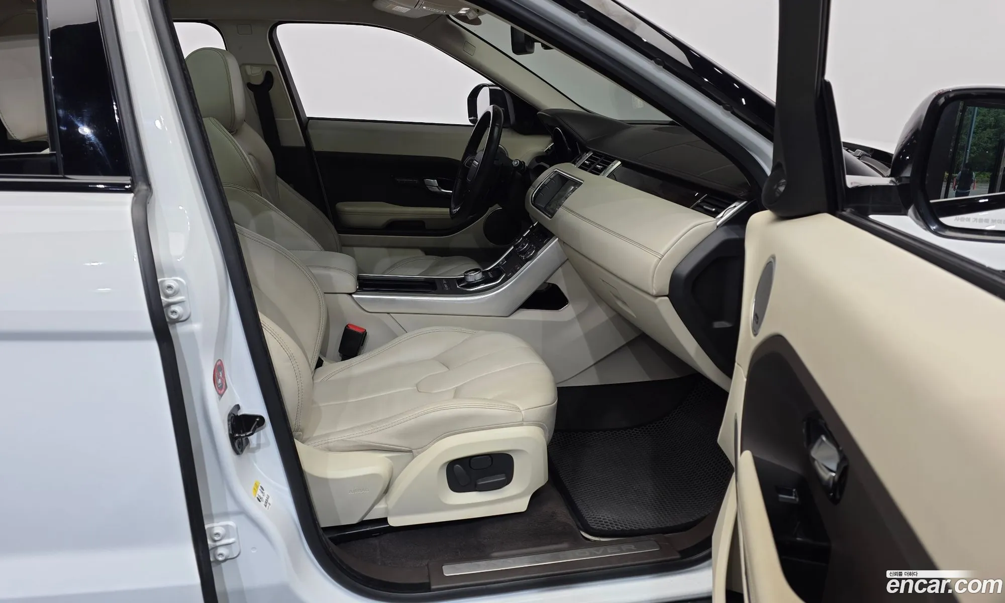 Land Rover Range Rover Evoque 2015 SALVA2BE7FH054115 — 16