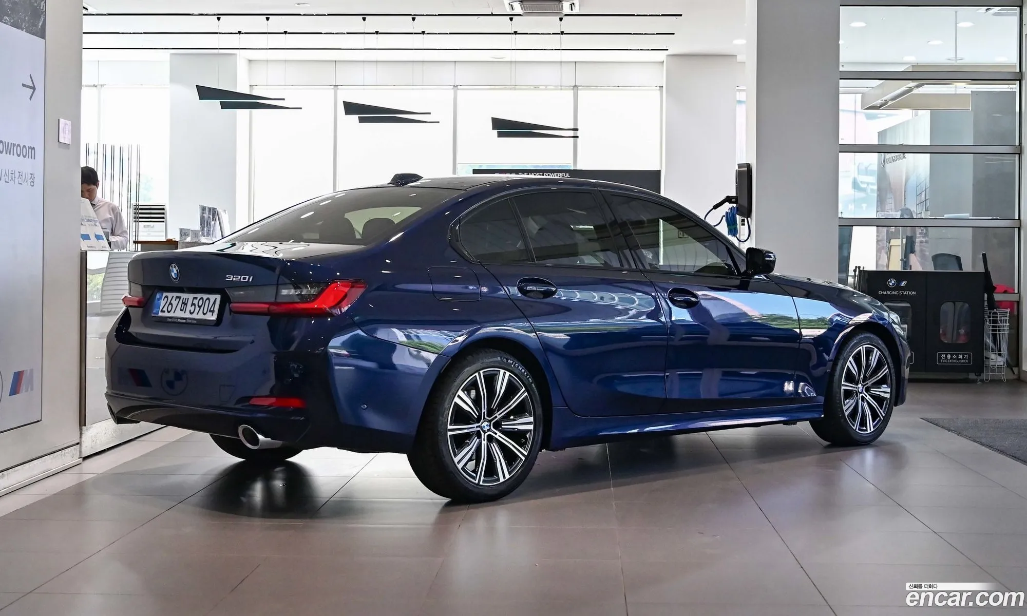BMW 3 Series 2025 — 14