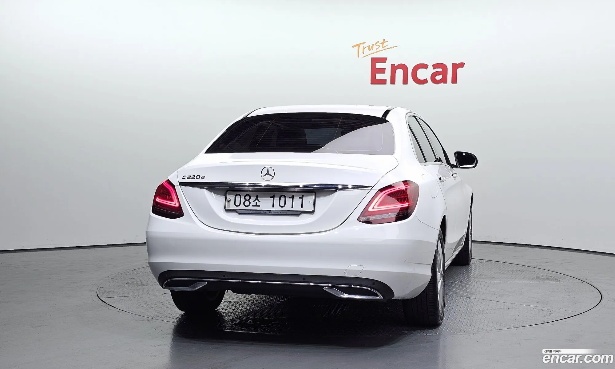 Mercedes-Benz C-Class W205 2019 — 10