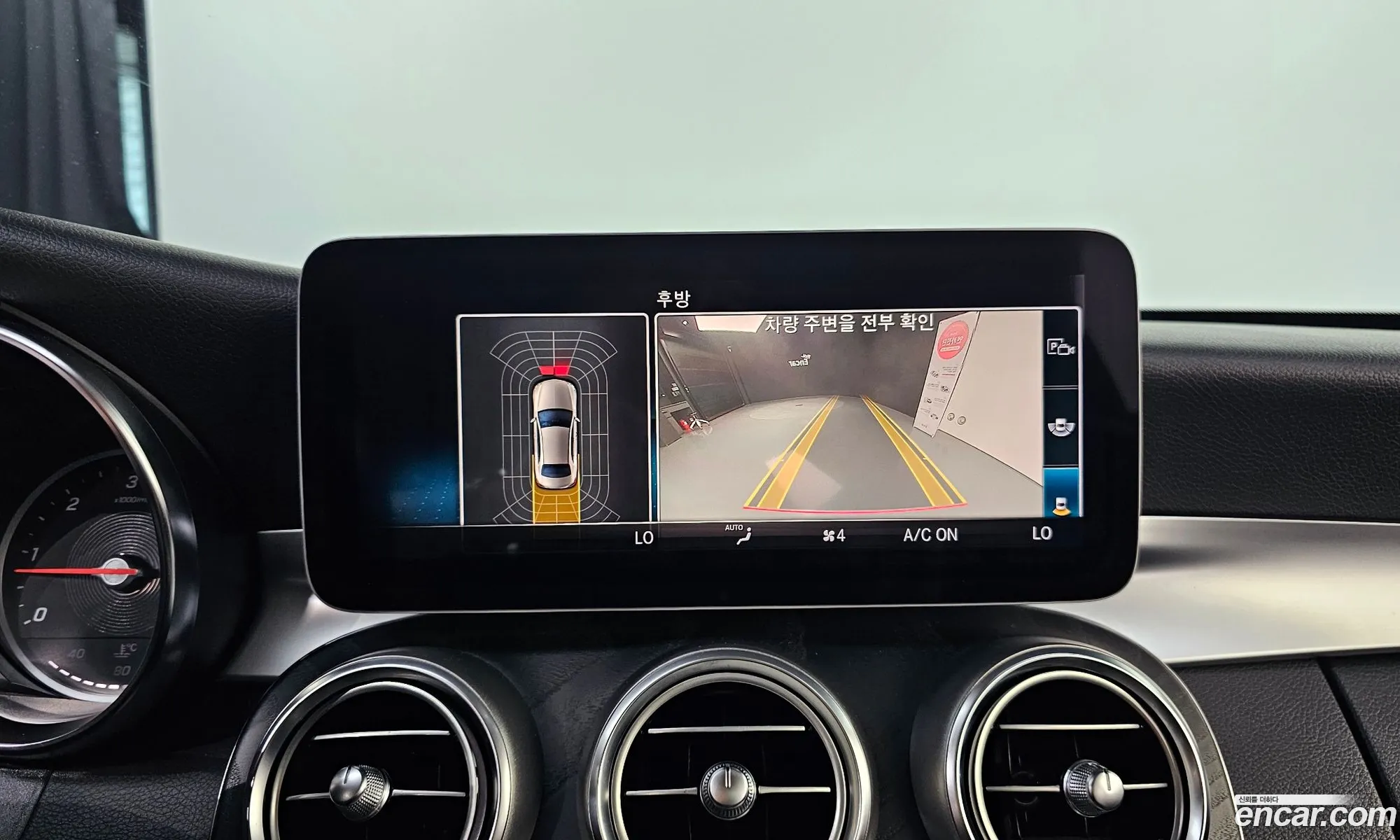 Mercedes-Benz C-Class W205 2019 — 19