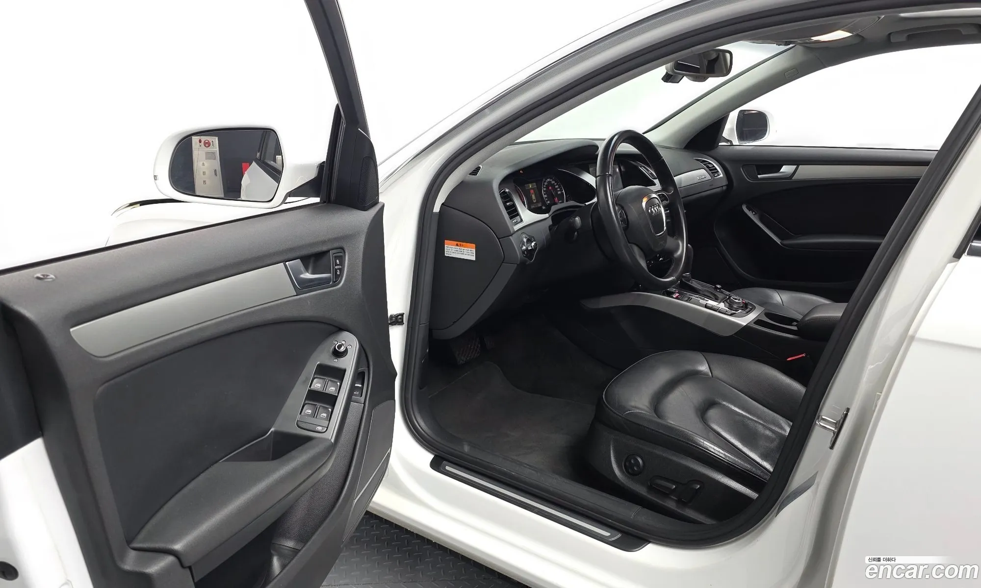 Audi A4 2010 WAUZZZ8K0BN025605 — 19