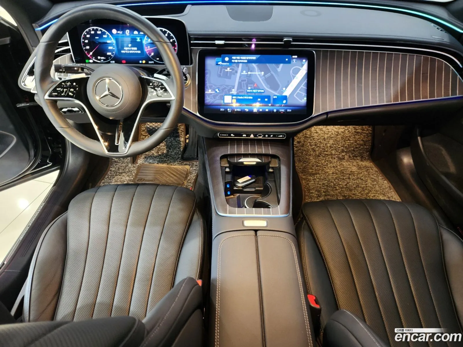 Mercedes-Benz E-Class W214 2025 — 14