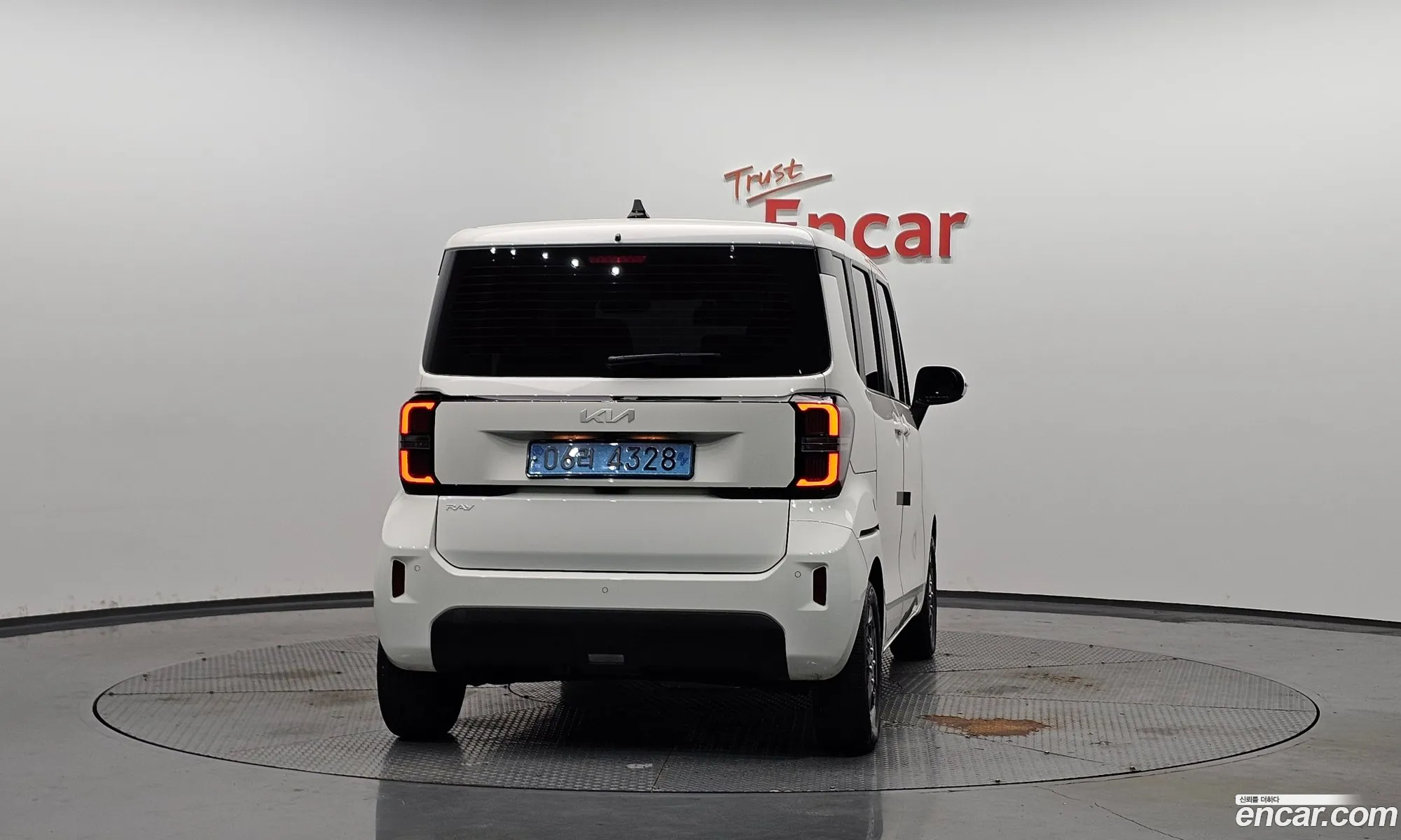 Kia Kia Ray EV 2024 — 2