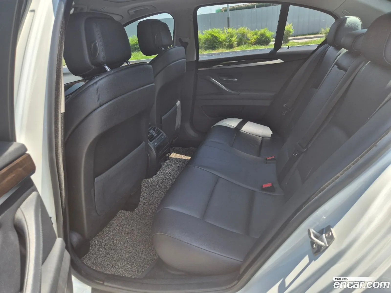 BMW 5 Series 2013 — 16