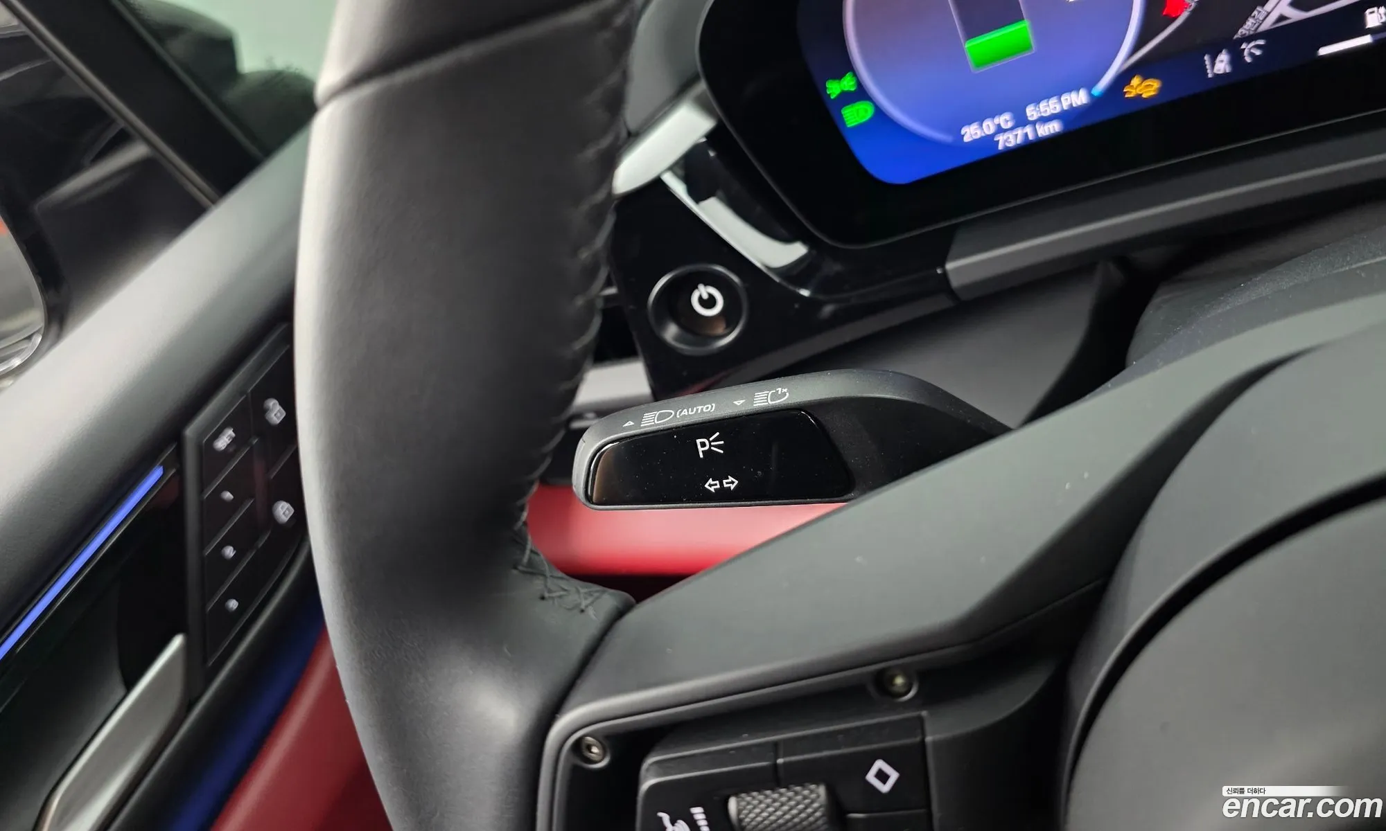 Porsche Macan EV 2025 66666666666666666 — 25