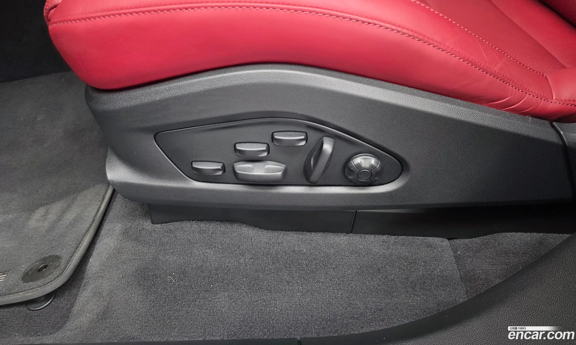 Porsche Macan EV 2025 66666666666666666 — 7