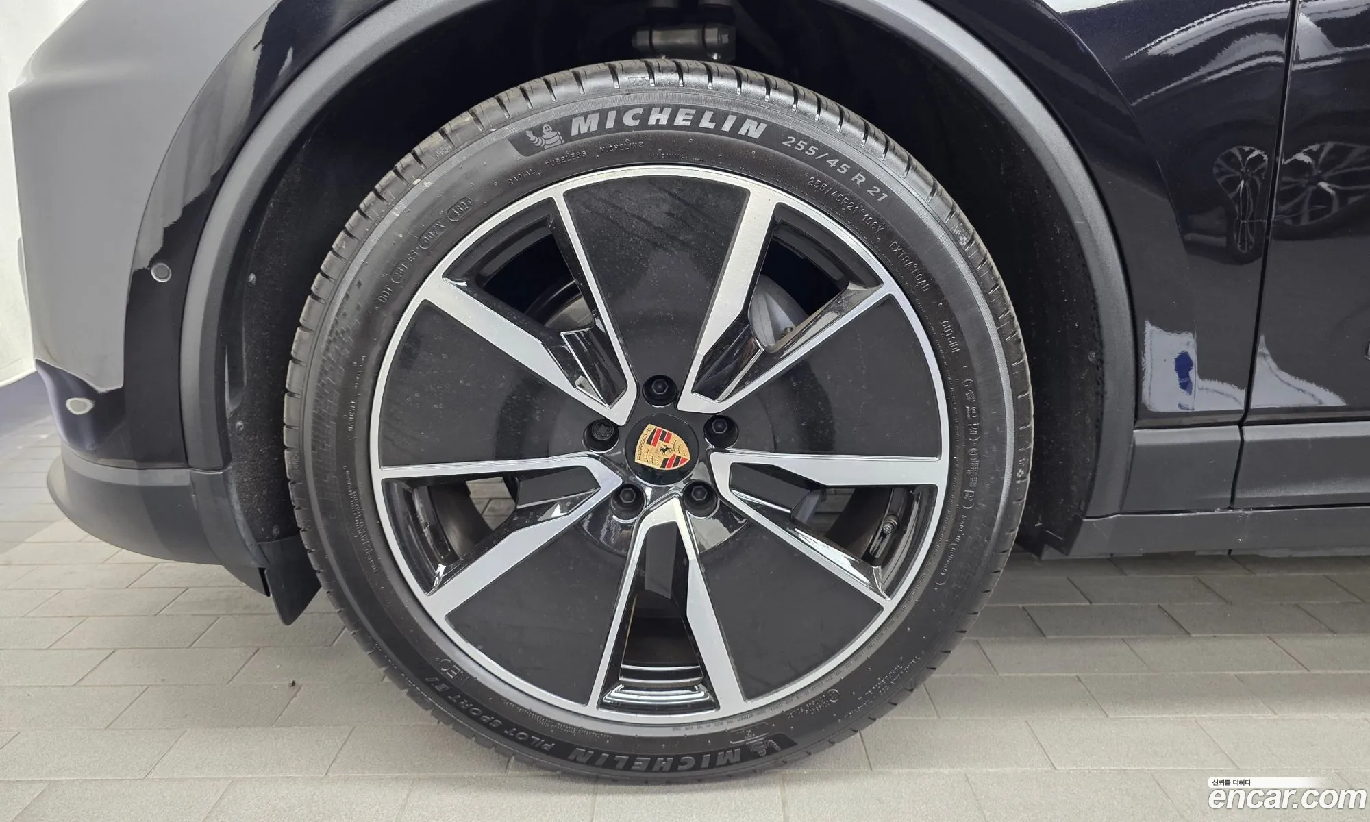 Porsche Macan EV 2025 66666666666666666 — 28