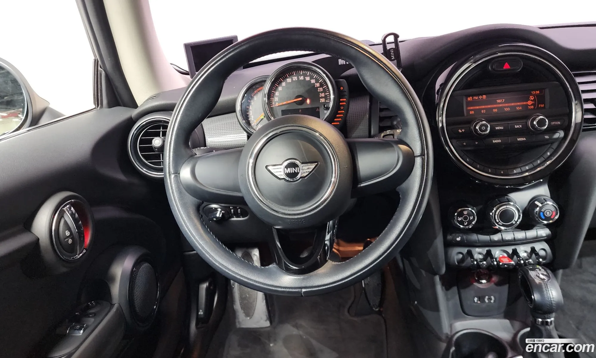 Mini Cooper 2016 WMWXP5103G3A98679 — 15